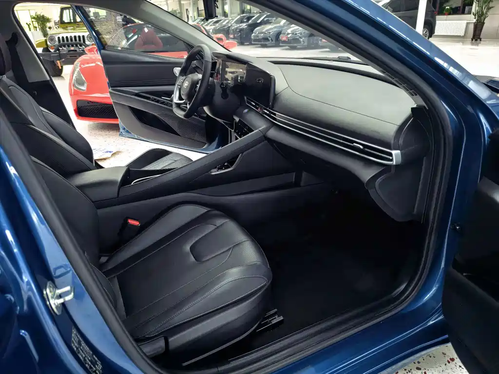 Hyundai Elantra 2022