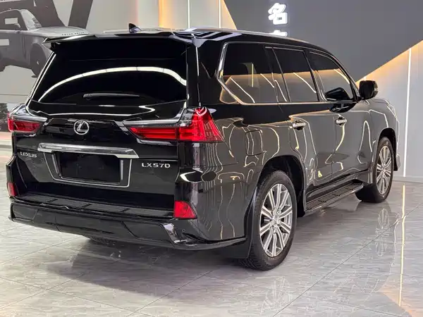 Lexus LX 2017