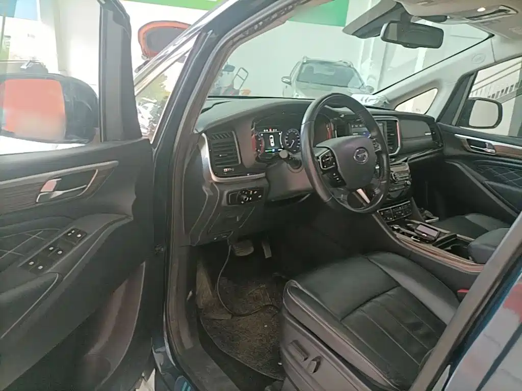 GAC Trumpchi M8 2019 — фото 16