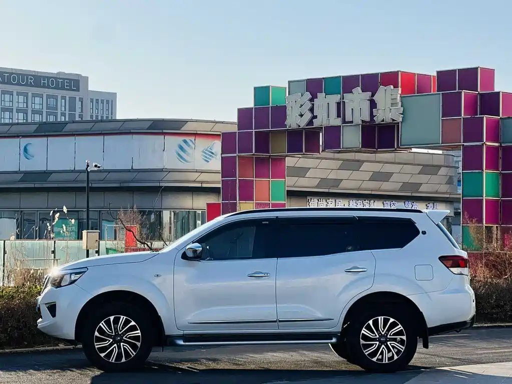 Nissan Terra 2019