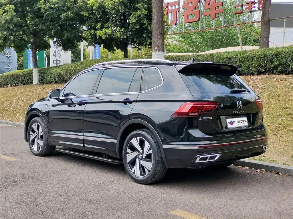 Volkswagen Tiguan L 2023 — фото 4