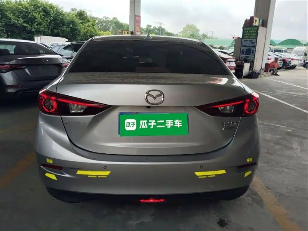 Mazda 3 Axela 2019 — фото 6