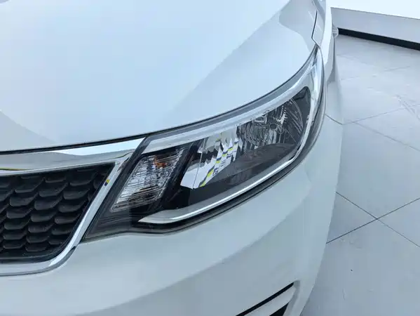 Kia K2 2016