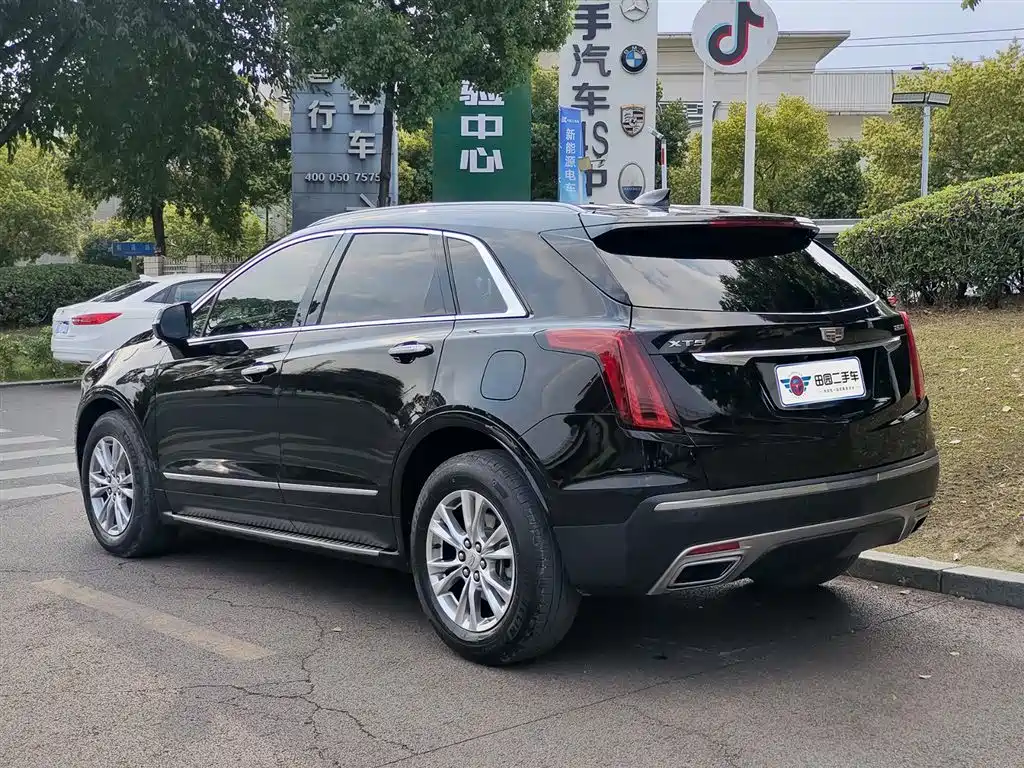 Cadillac XT5 2022 — фото 4