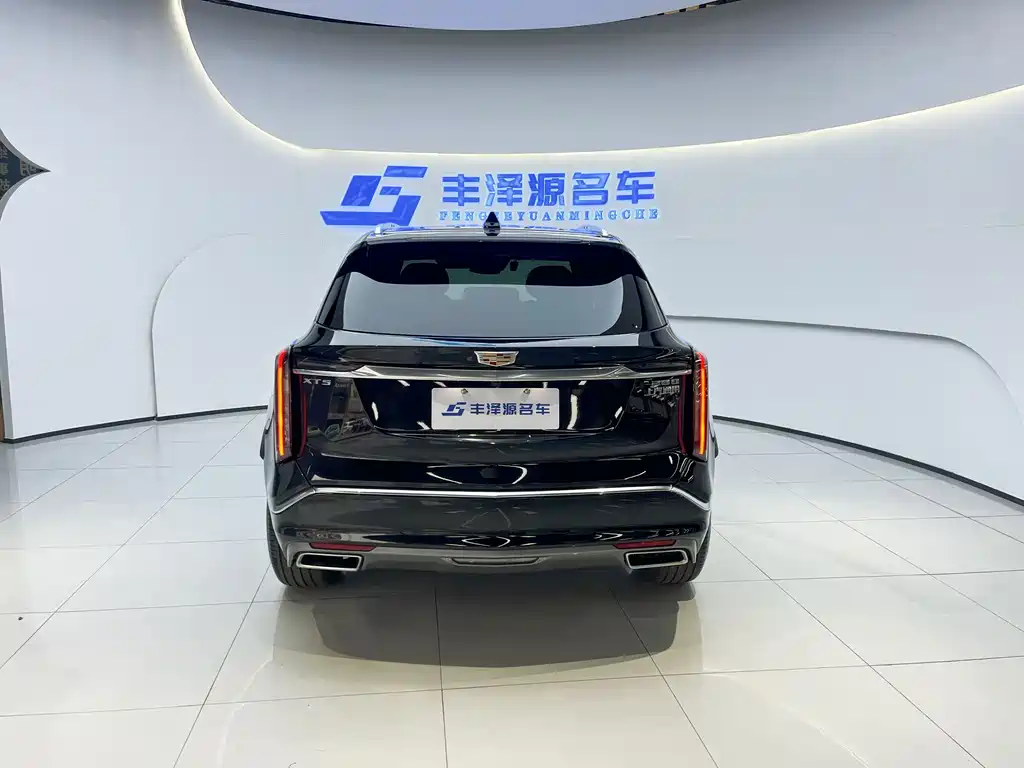 Cadillac XT5 2025 — фото 3