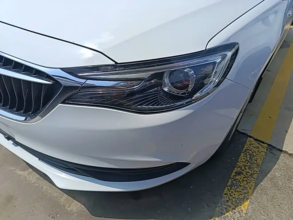 Buick Excelle 2017 — фото 24
