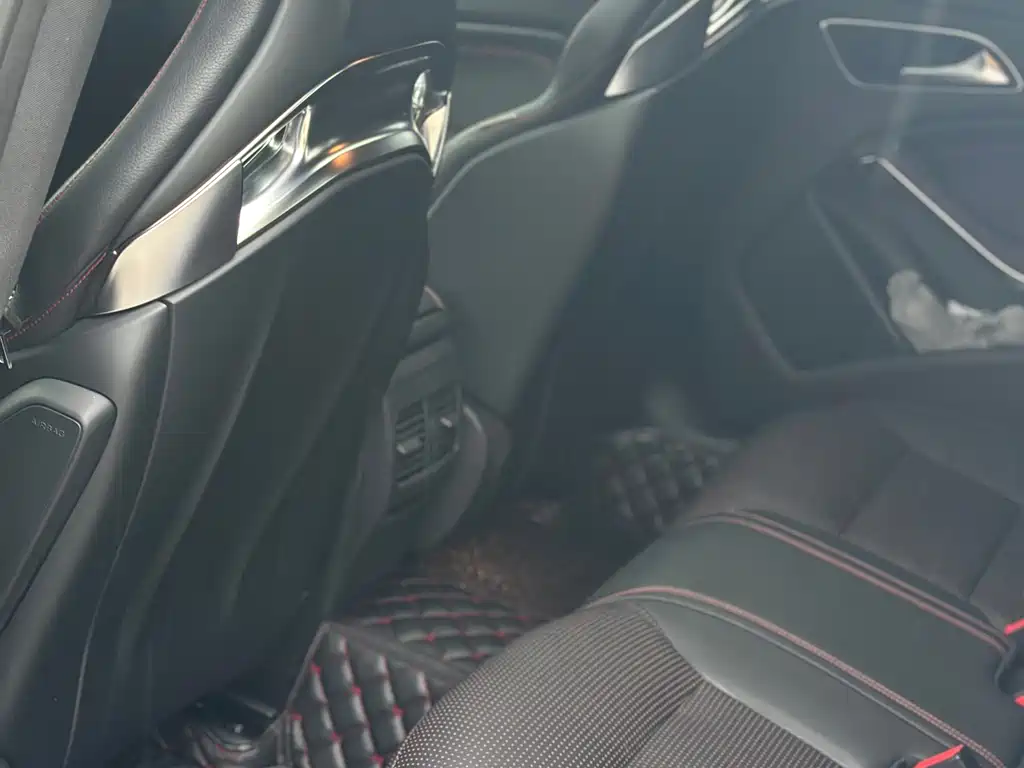 Mercedes-Benz CLA AMG 2019 — фото 12
