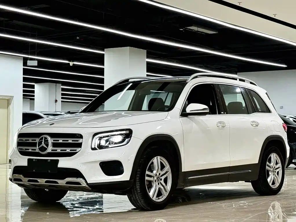 Mercedes-Benz GLB 2021 — фото 1