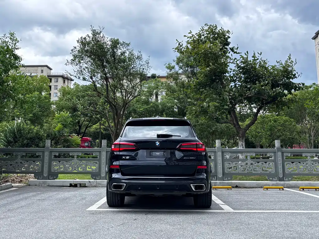 BMW X5 2023