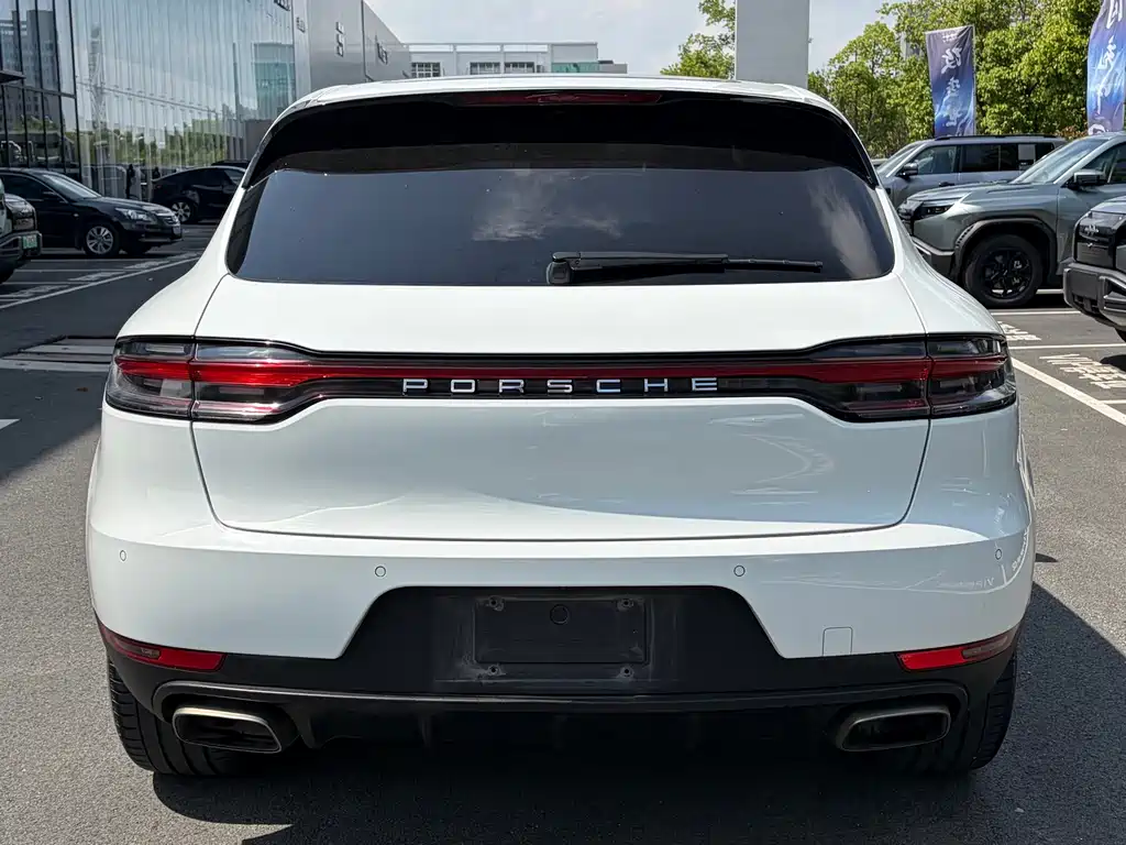 Porsche Macan 2020 — фото 18