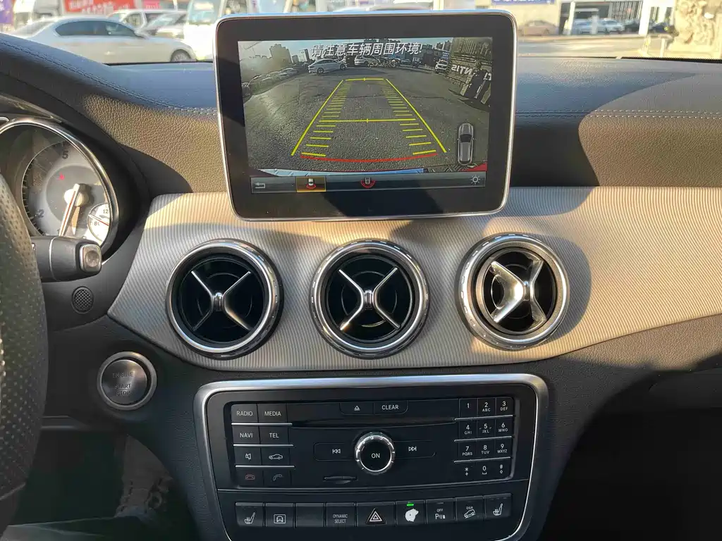 Mercedes-Benz GLA 2016 — фото 15