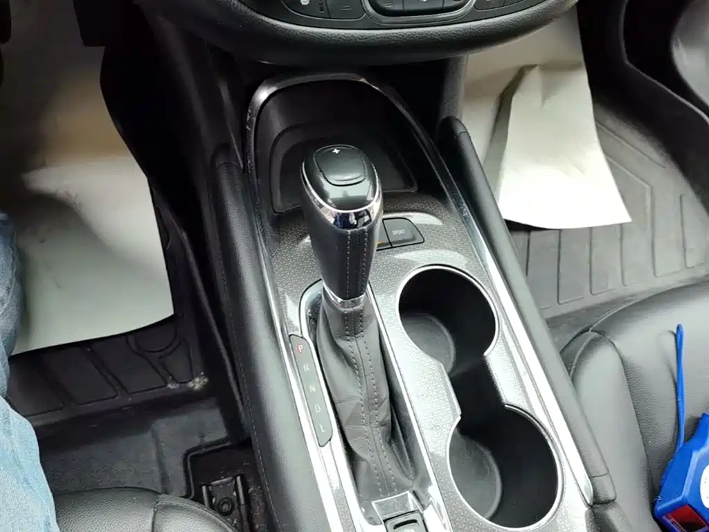 Chevrolet Malibu XL 2018 — фото 14