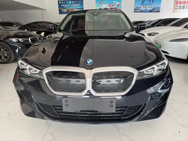 BMW i3 2024