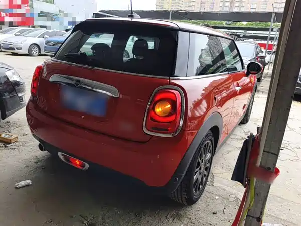 MINI MINI 2018