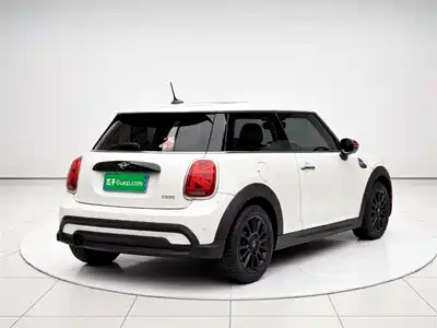 MINI MINI 2023