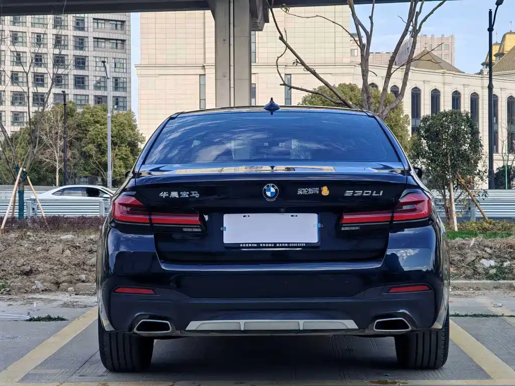BMW 5 Series 2023