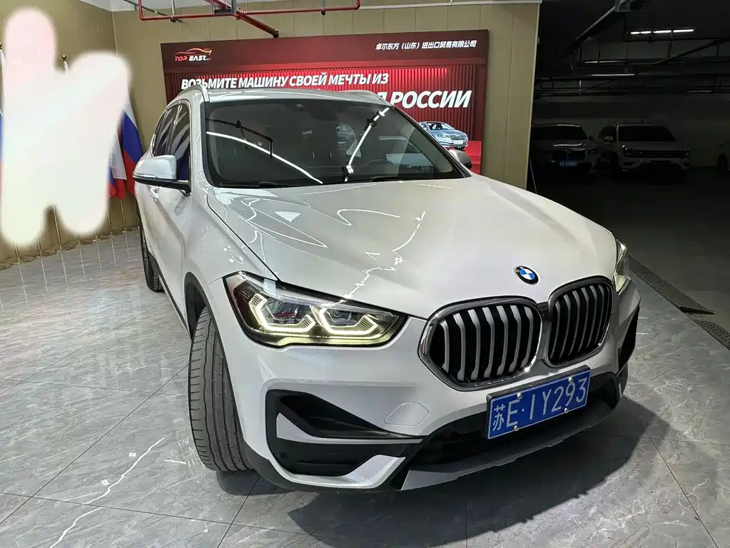 BMW X1 2022 — фото 3