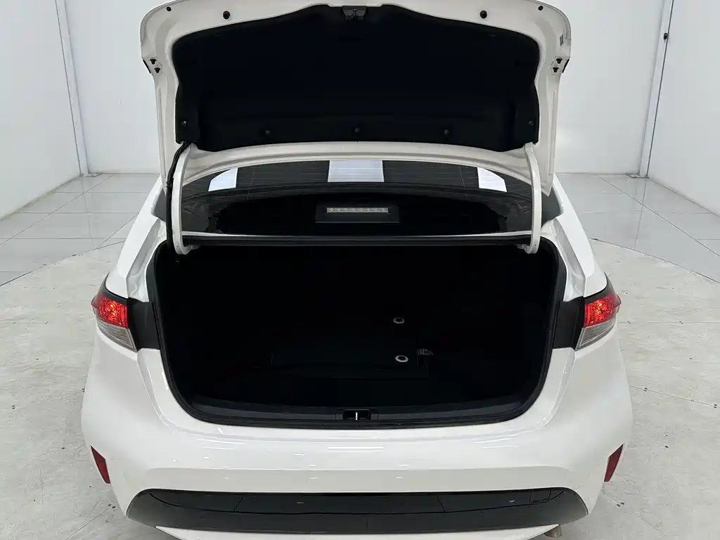 Toyota Levin 2023 — фото 15