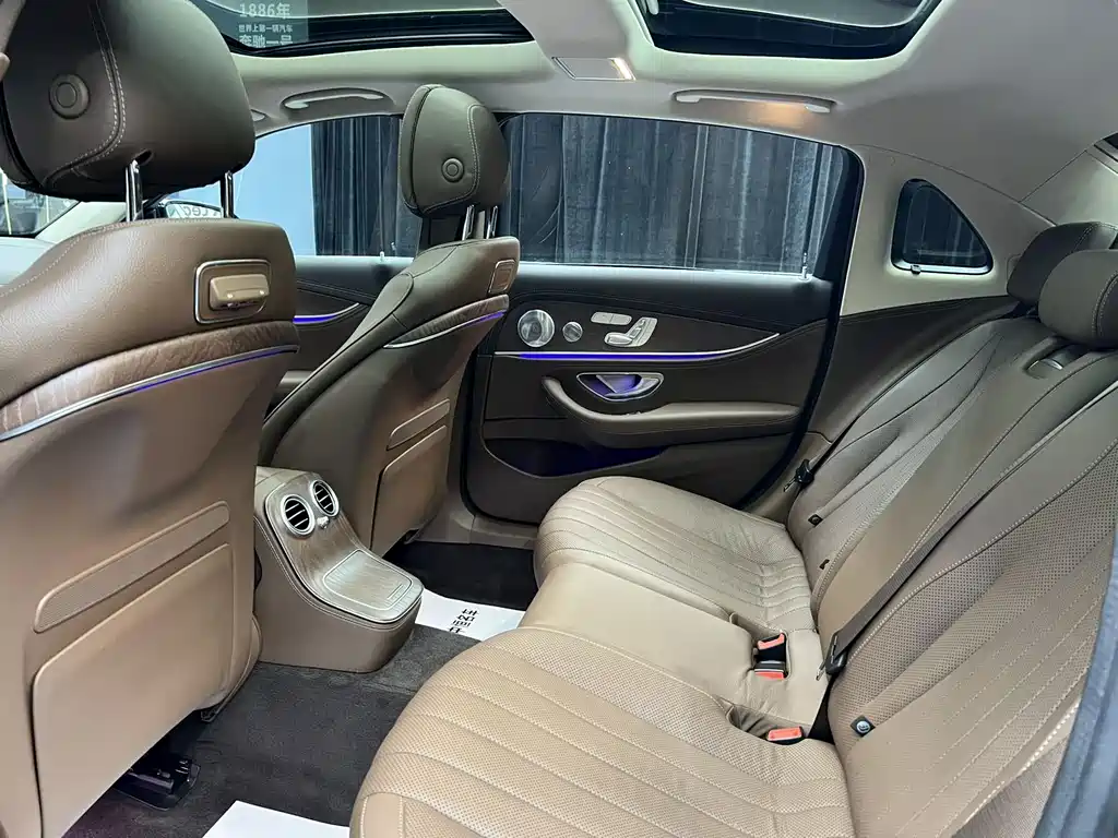 Mercedes-Benz E-Class 2021 — фото 14