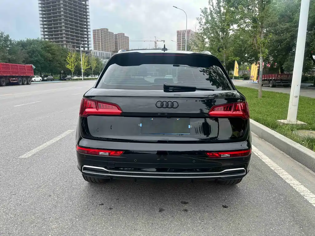 Audi Q5L 2021 — фото 18