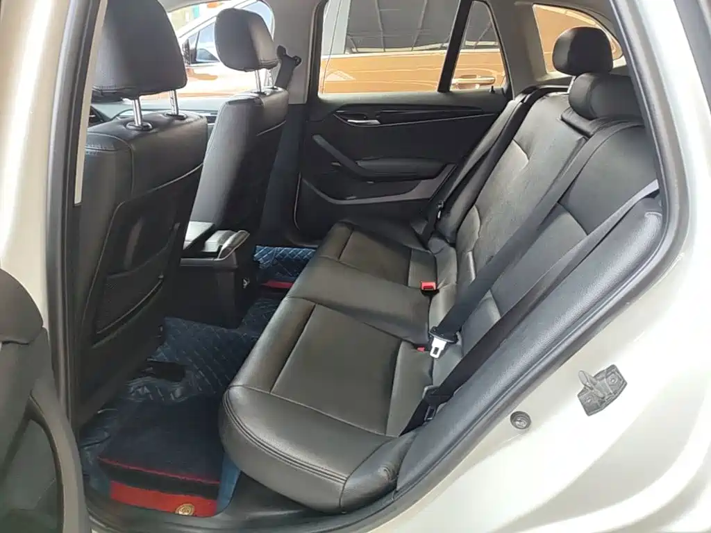 BMW X1 2015 — фото 17