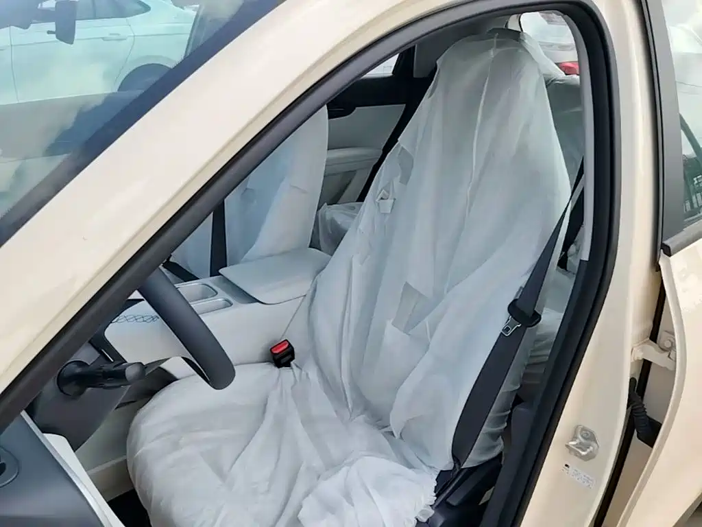 Geely Galaxy Starwish 2026 — фото 15