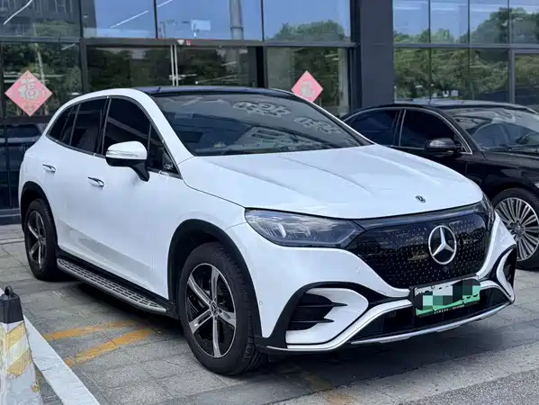 Mercedes-Benz EQE 2024