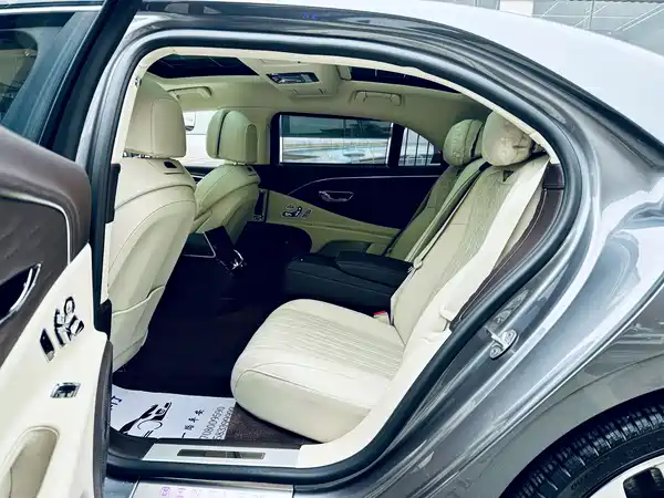Bentley Flying Spur 2022