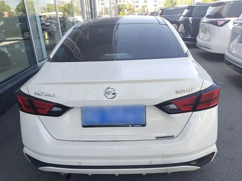 Nissan Teana 2021