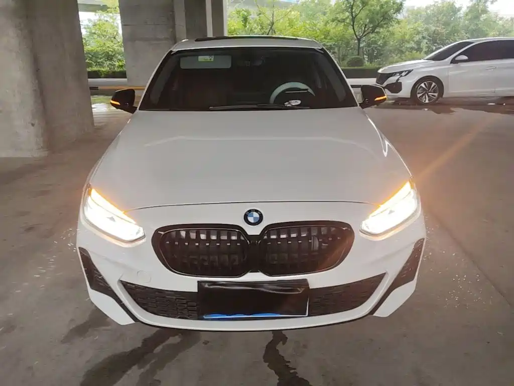 BMW 1 Series 2021