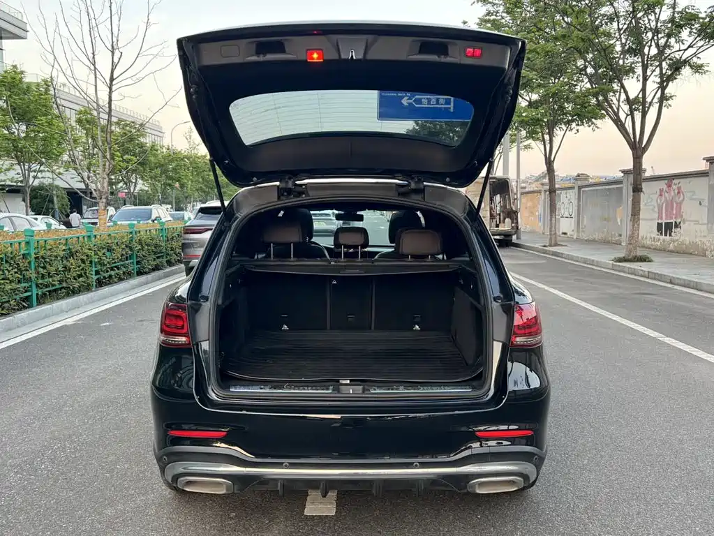 Mercedes-Benz GLC 2021 — фото 20