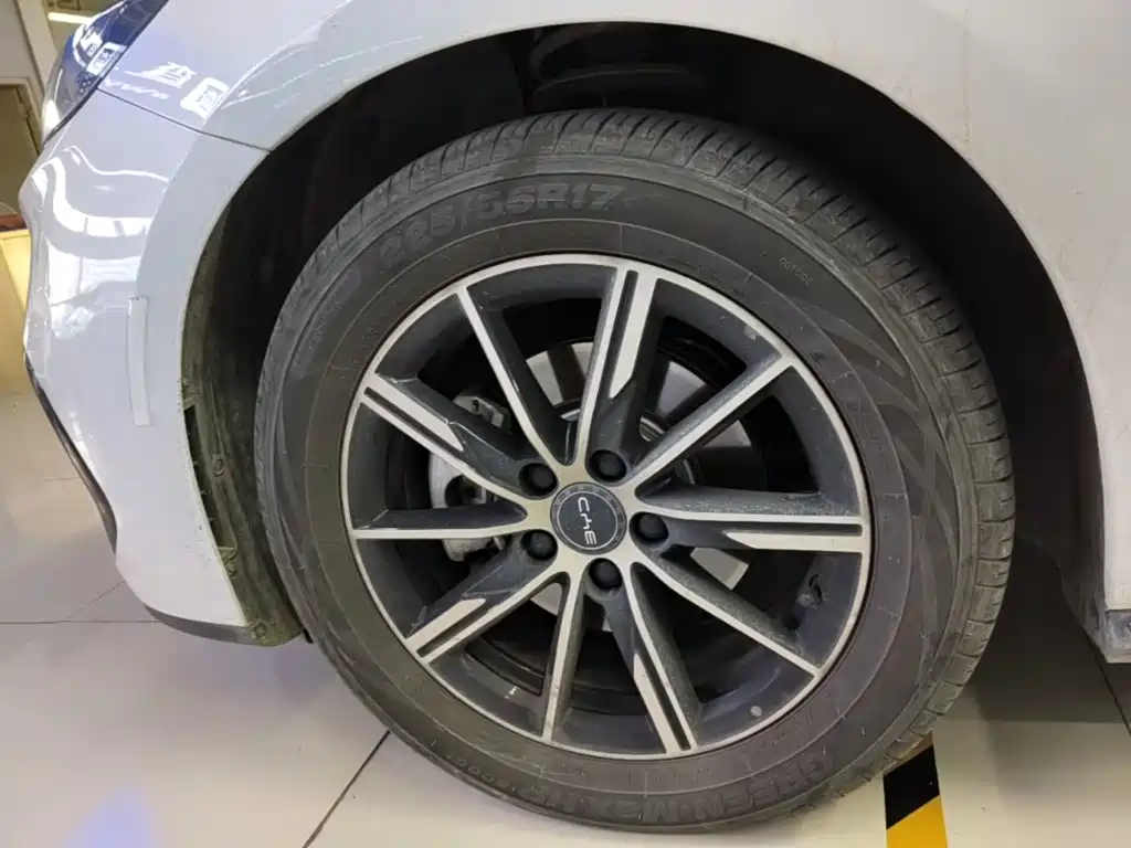 BYD Seal 06 2025 — фото 23
