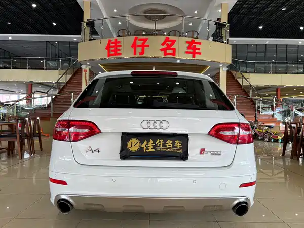 Audi A4 2014