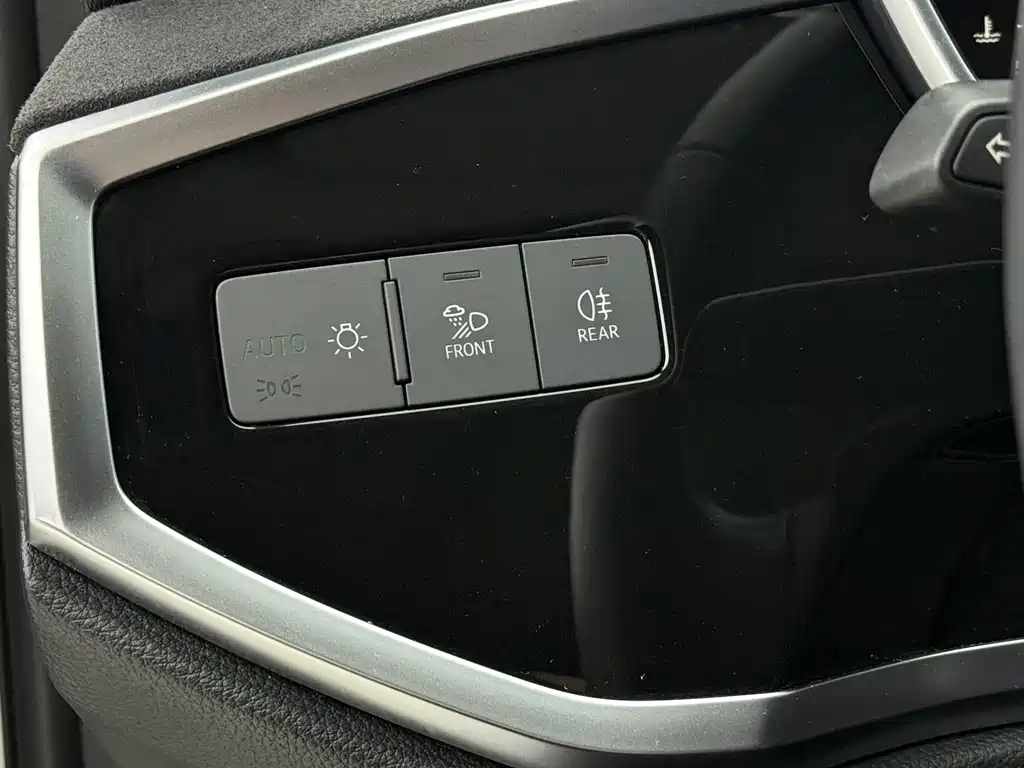 Audi Q3 2022 — фото 10