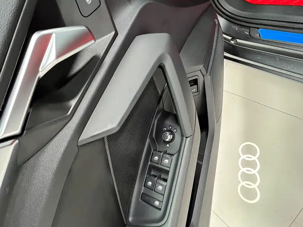 Audi A3 2023 — фото 13