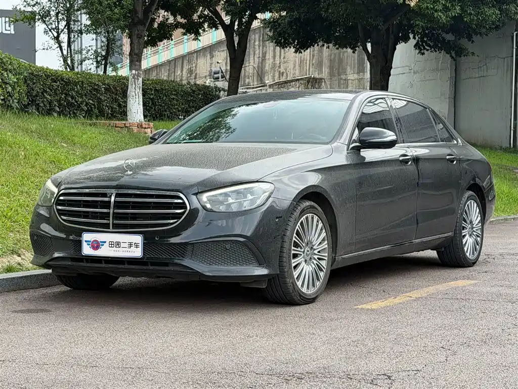 Mercedes-Benz E-Class 2023