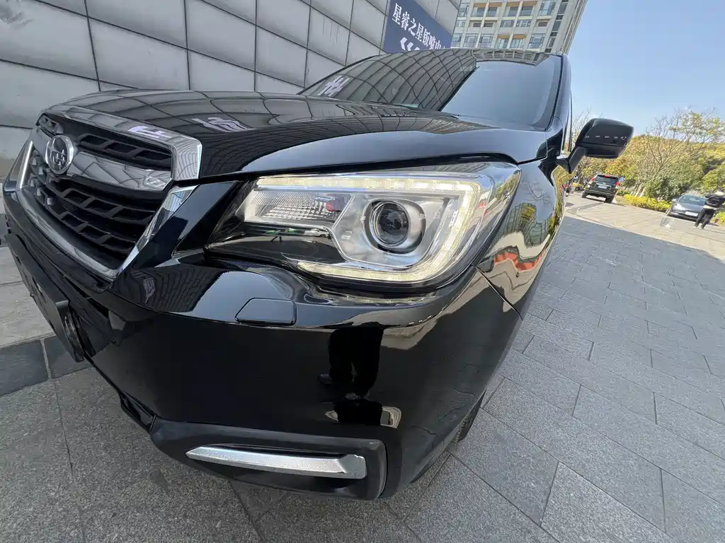 Subaru Forester 2018 — фото 19