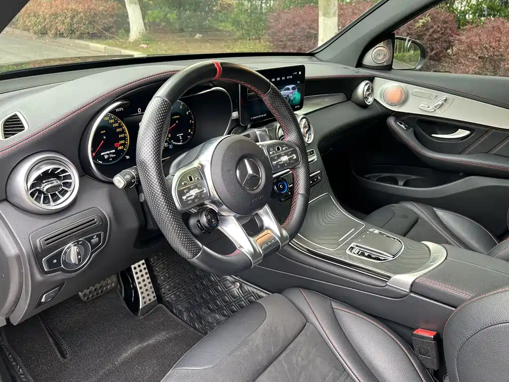 Mercedes-Benz GLC AMG 2022 — фото 5