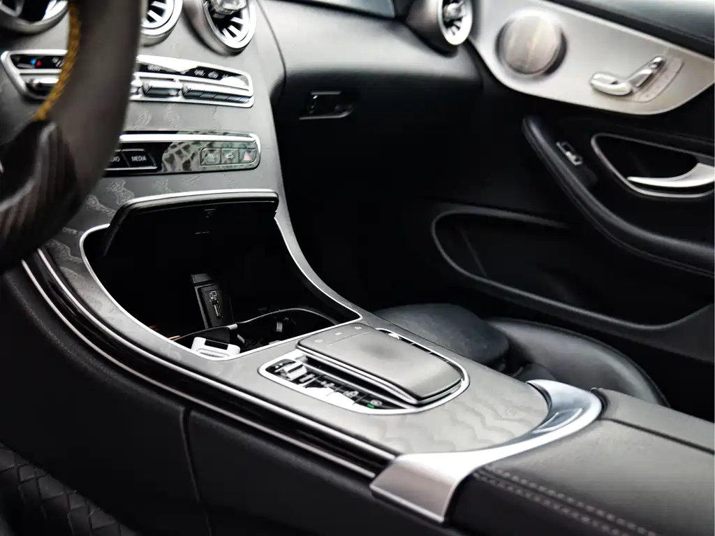Mercedes-Benz C-Class 2019 — фото 12