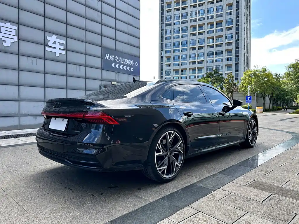 Audi A7L 2023 — фото 7