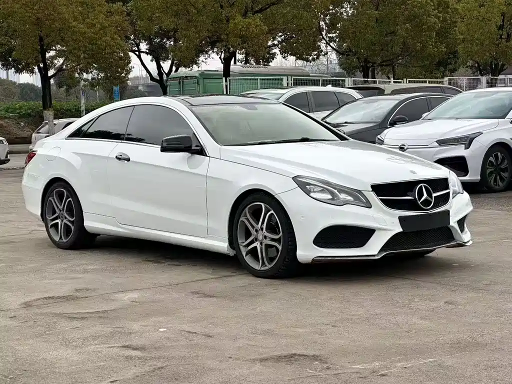 Mercedes-Benz E-Class 2015 — фото 3