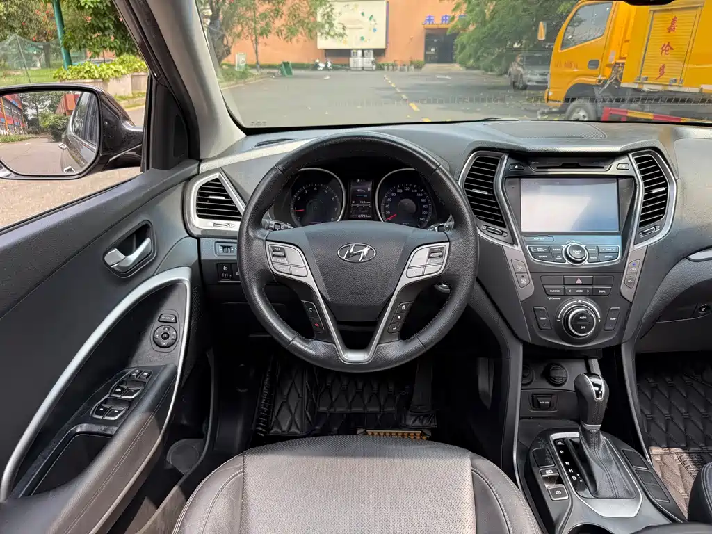 Hyundai Santa Fe 2016 — фото 14