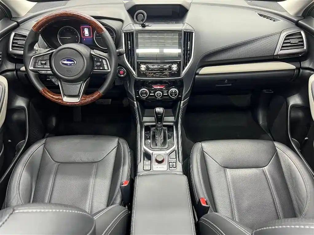 Subaru Forester 2023 — фото 13