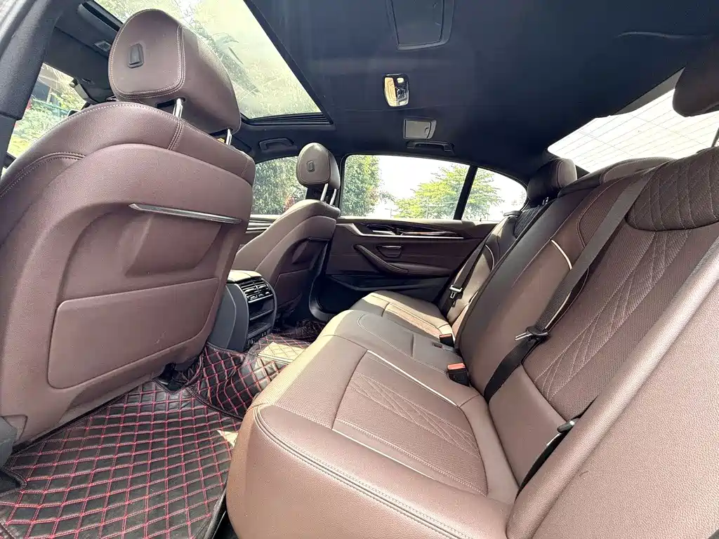 BMW 5 Series 2022