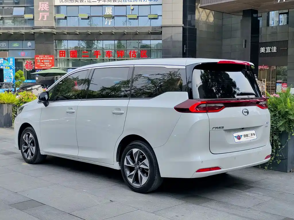 GAC Trumpchi M6 2023 — фото 4