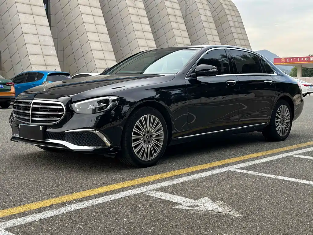 Mercedes-Benz E-Class 2021