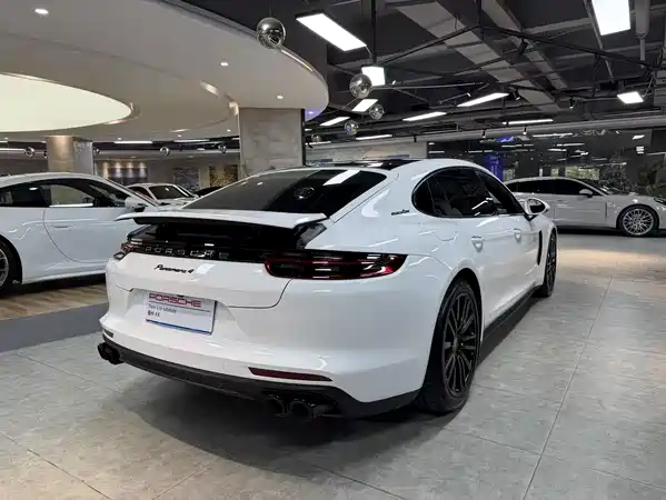 Porsche Panamera 2017