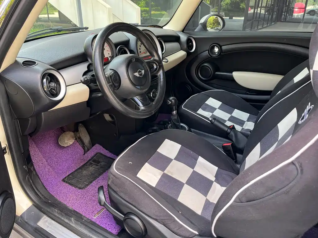 MINI Clubman 2013