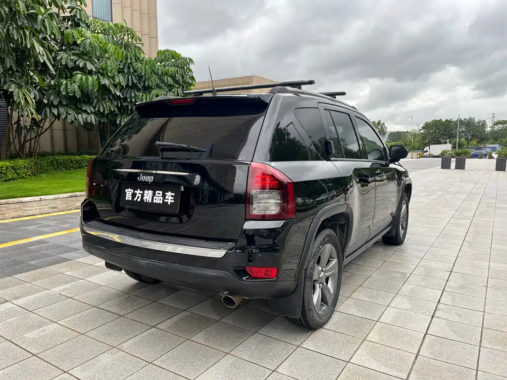 Jeep Compass 2015 — фото 4
