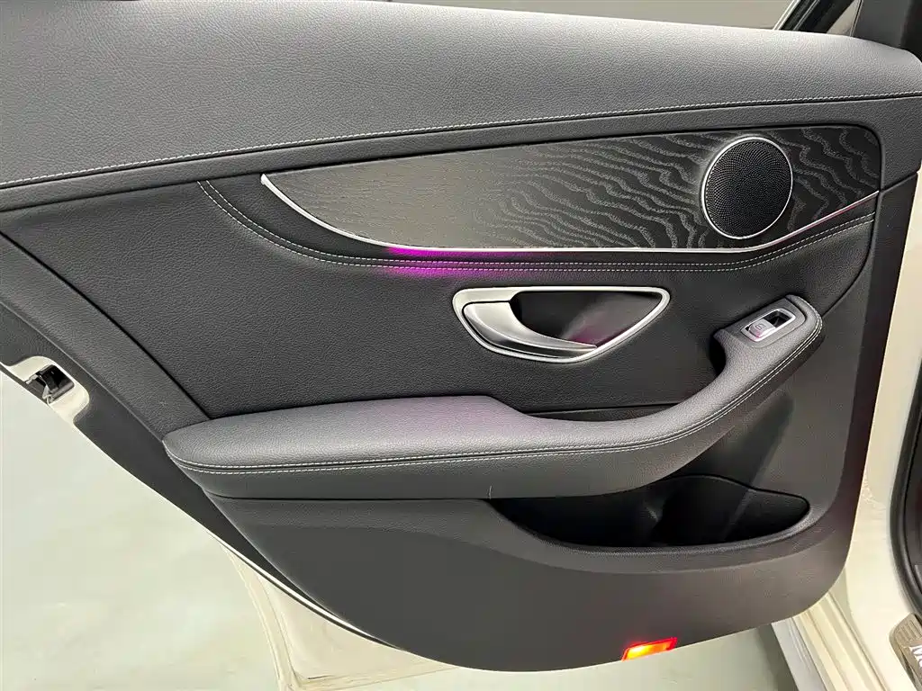 Mercedes-Benz C-Class 2019 — фото 15